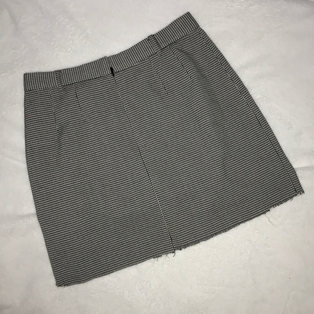 BLACK WHITE HOUNDSTOOTH PRINT MIDI SKIRT DISTRESS
